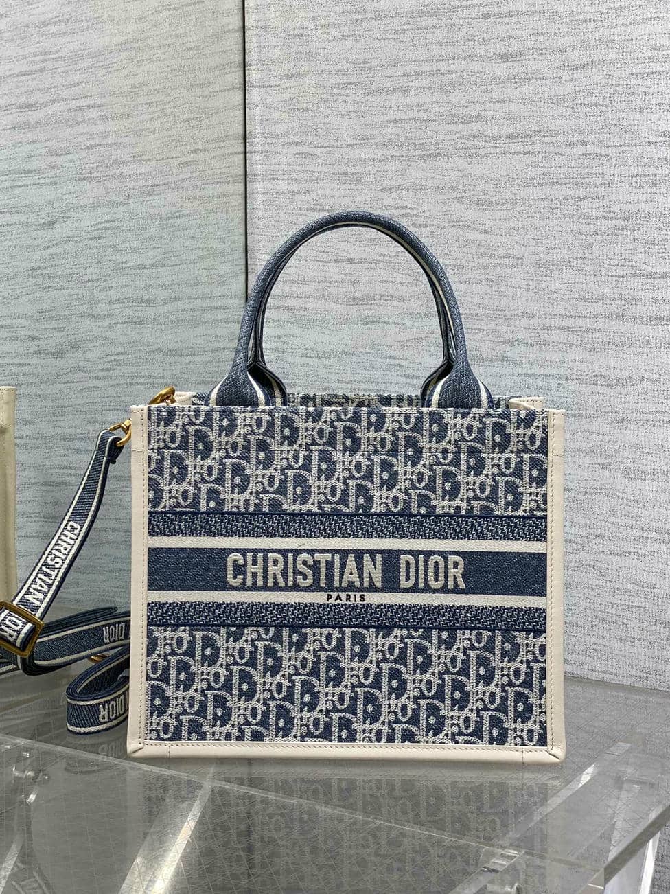 2025New Tote